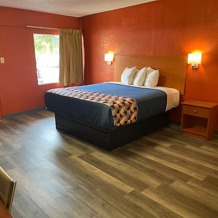 Economy Inn Hot Springs Ngoại thất bức ảnh